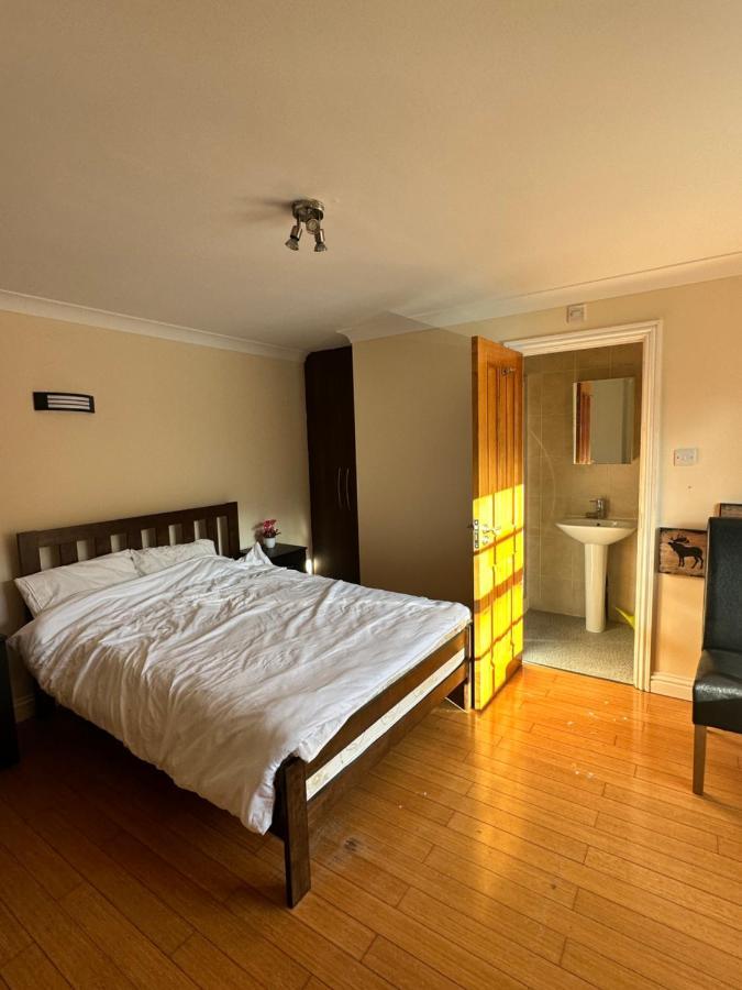 Sultania Motel And Catering Hedgerley Esterno foto