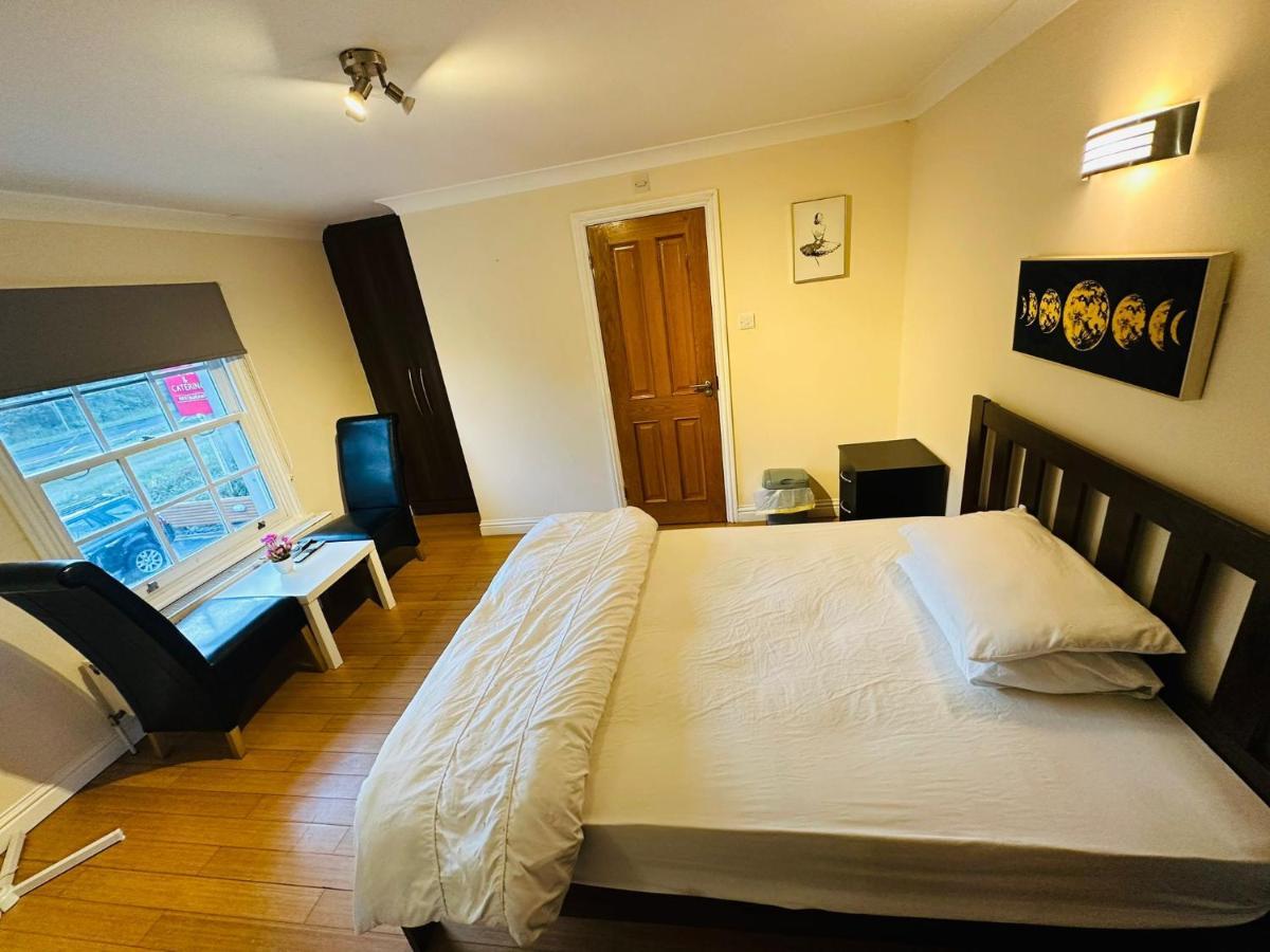 Sultania Motel And Catering Hedgerley Esterno foto
